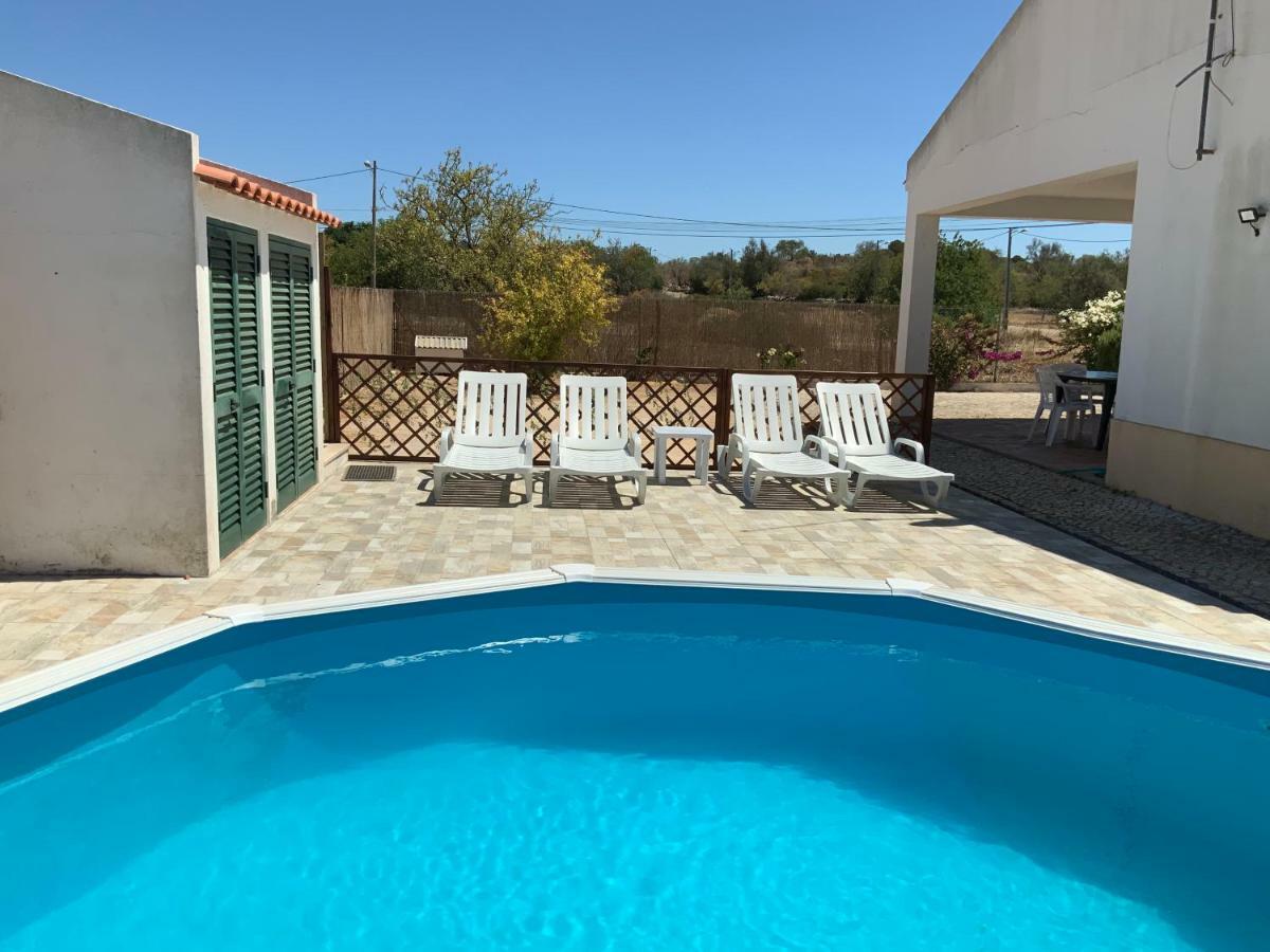 Alfarrobeiras Holiday home *